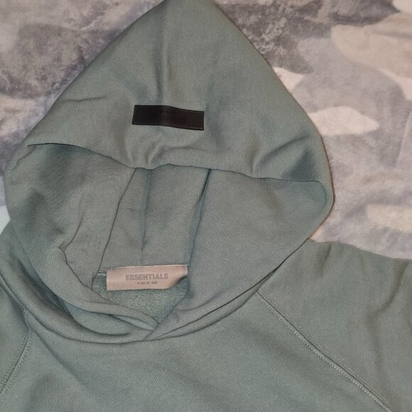 Essentials Fear of God "Sycamore" Hoodies - Picture 4 of 6